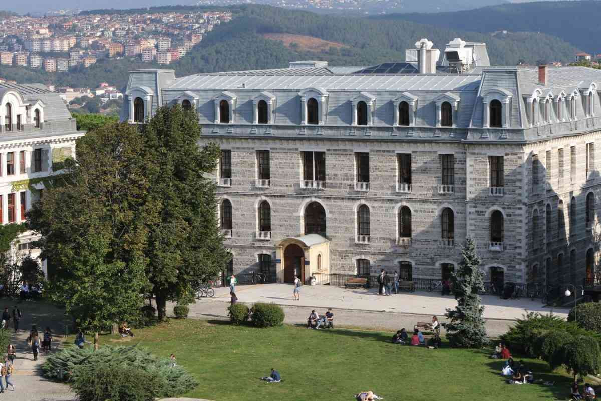 Kampüslerimizdeki Yurtların Onarım Ve Tadilat İşleri