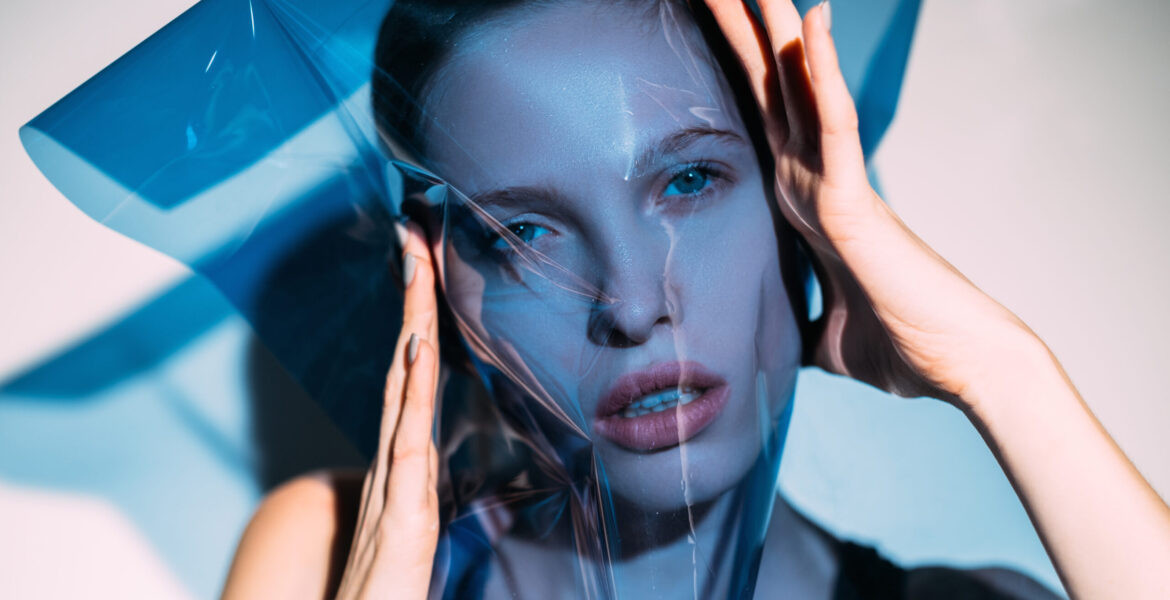 SOSYAL MEDYANIN NEGATİF ETKİLERİNİ AZALTAN BİR FİLTRE: PROTECTIVE FILTERING