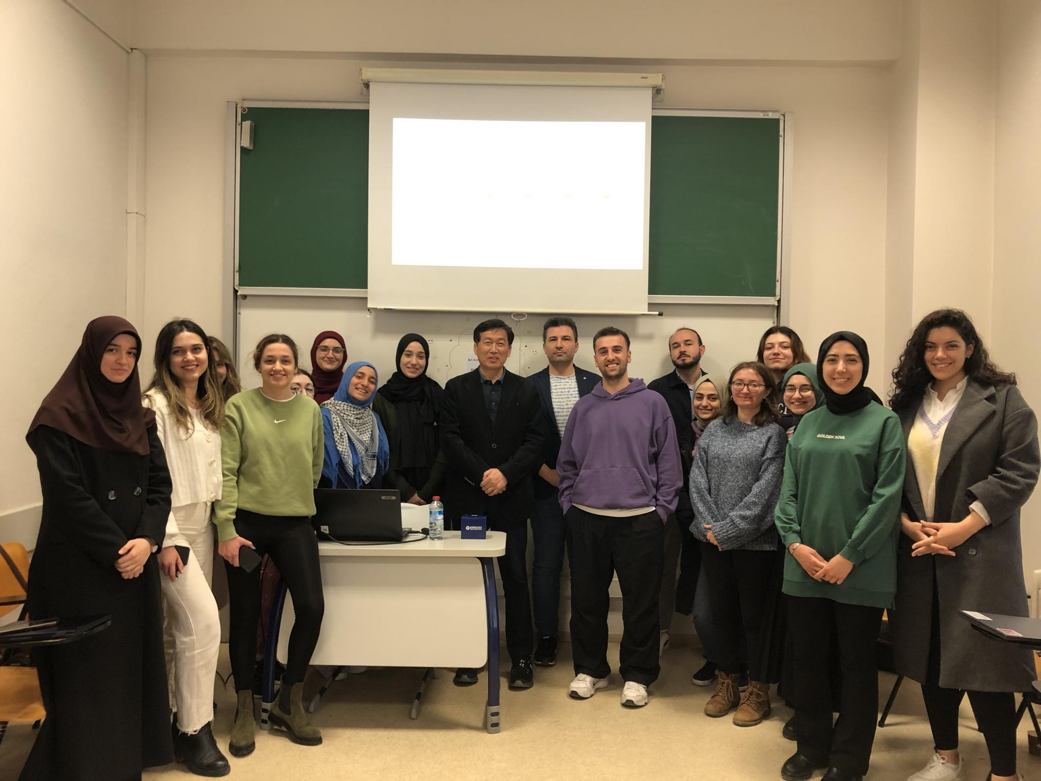 Hiroshima Üniversitesi'nden Prof. Dr. Futao Huang'ın Ziyareti