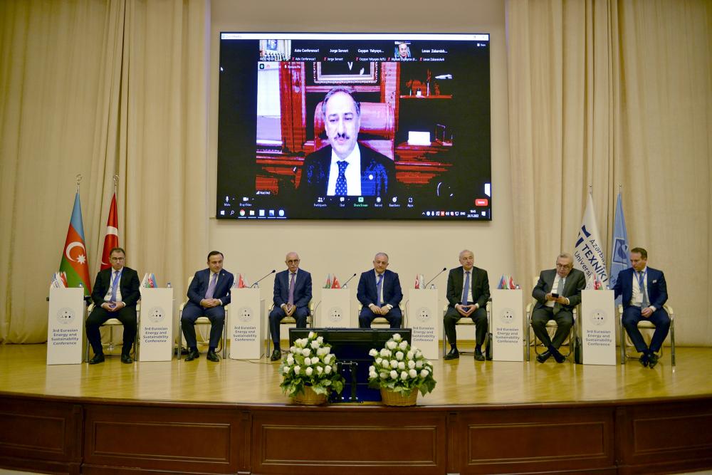 Azerbaycan'da Boğaziçi Üniversitesi Paydaşlığında Enerji ve Sürdürülebilirlik Konferansı Düzenlendi
