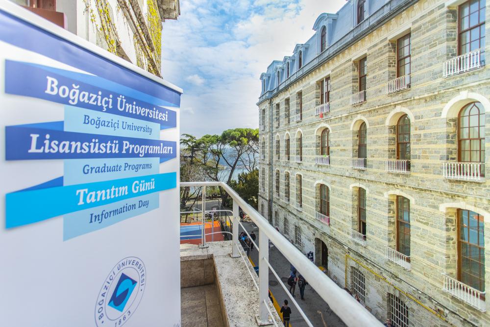 Lisansüstü Programları Tanıtım Günü'ne yoğun ilgi