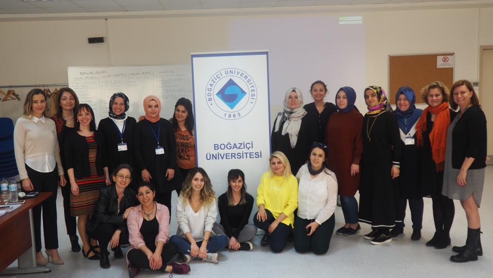 Mutlu anneler, sağlıklı çocuklar için Boğaziçi'nden eğitim desteği