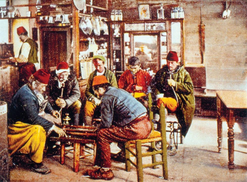 Osmanlı Toplumunun Sosyal Medyası: Kahvehaneler