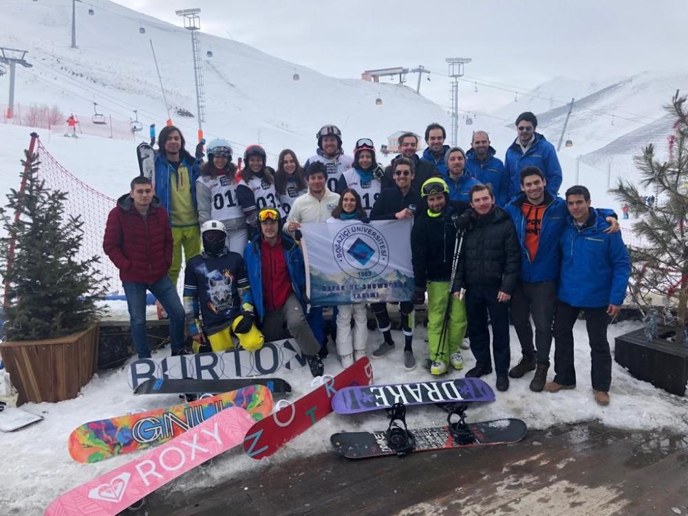 Boğaziçi Üniversitesi Kayak Takımı'na 3.lük Kupası