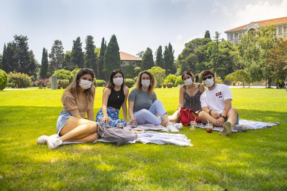 Kampüslerde hayat yeniden başlarken…