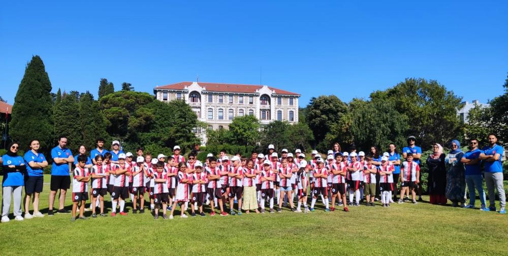Boğaziçi'nde Çocuklar Hem Eğleniyor Hem Öğreniyor