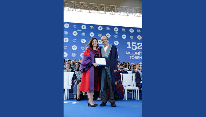 The Faculty of Engineering has presented Assistant Professor Sema Dumanli Oktar with the Excellence in Teaching Award, 2019. 