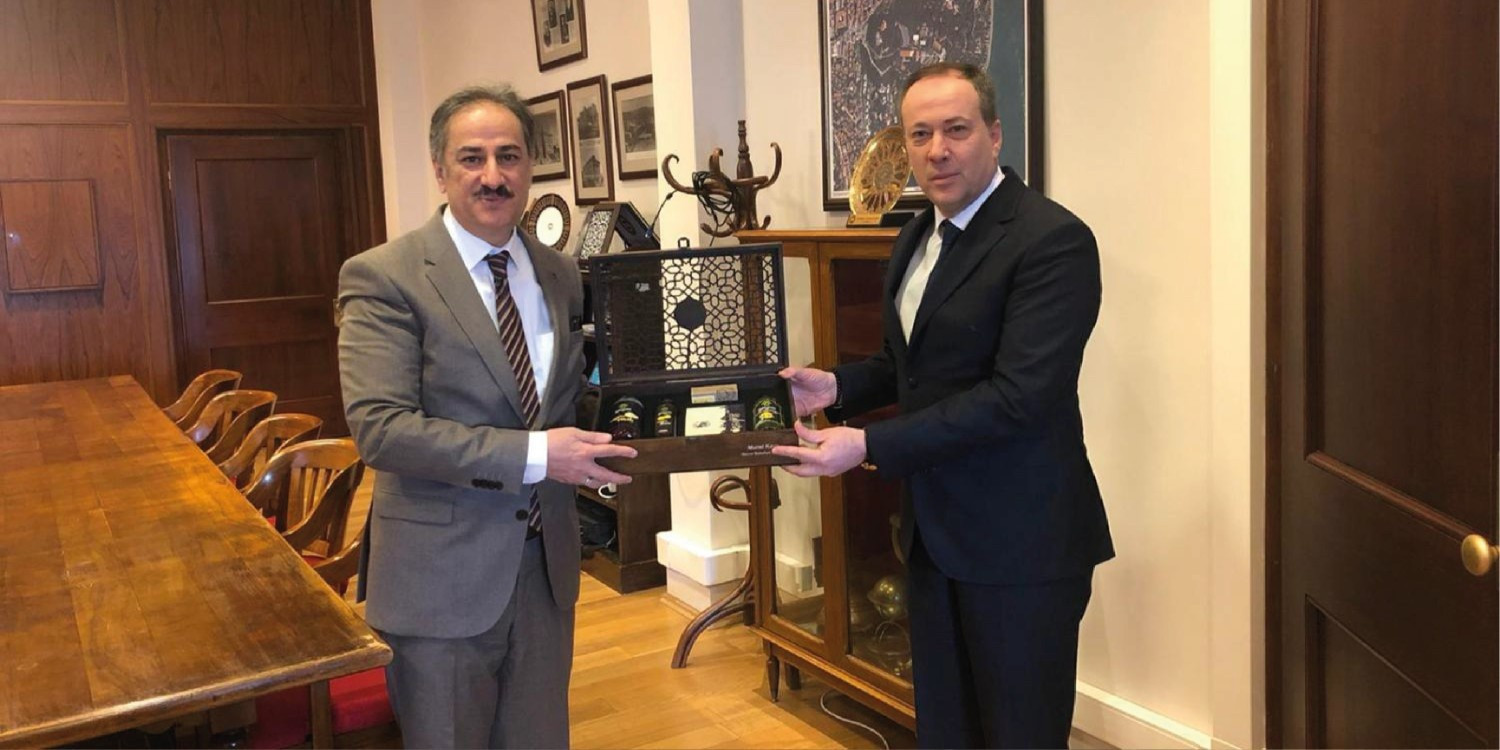 Geyve Belediye Başkanı Murat Kaya'dan Boğaziçi Üniversitesi Rektörü Prof. Dr. Mehmet Naci İnci'ye Ziyaret