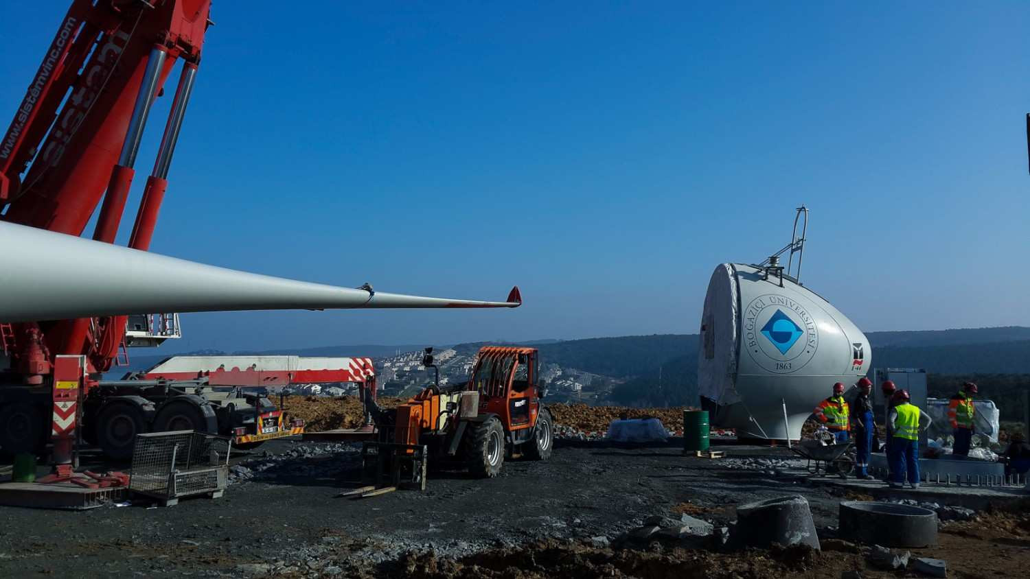 Elektrik İhtiyacının Tamamını Kendi Rüzgar Santralinden Karşılayan Dünyadaki İlk Üniversite Kampüsü