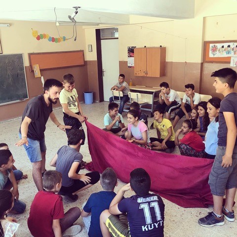 Ayvalık Yaz Okulu Boğaziçili gönüllülerin desteğiyle devam ediyor