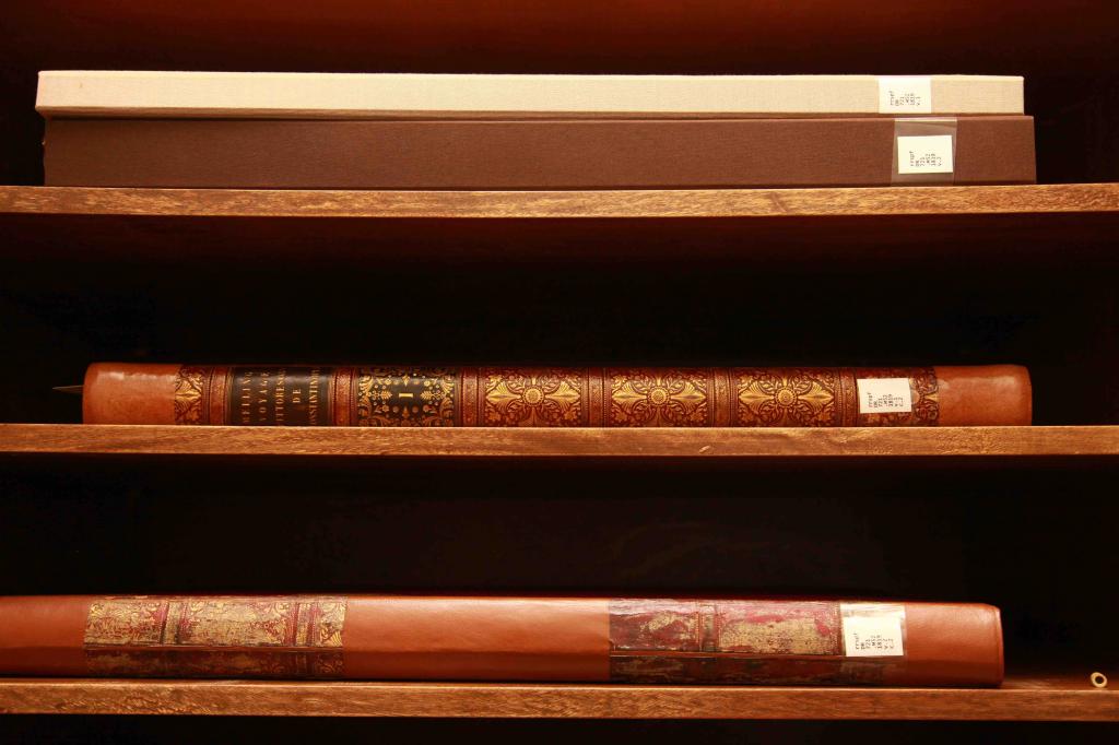 Aptullah Kuran Kütüphanesi'nde Saklı Bir Tarih: Nadir Eserler Koleksiyonu