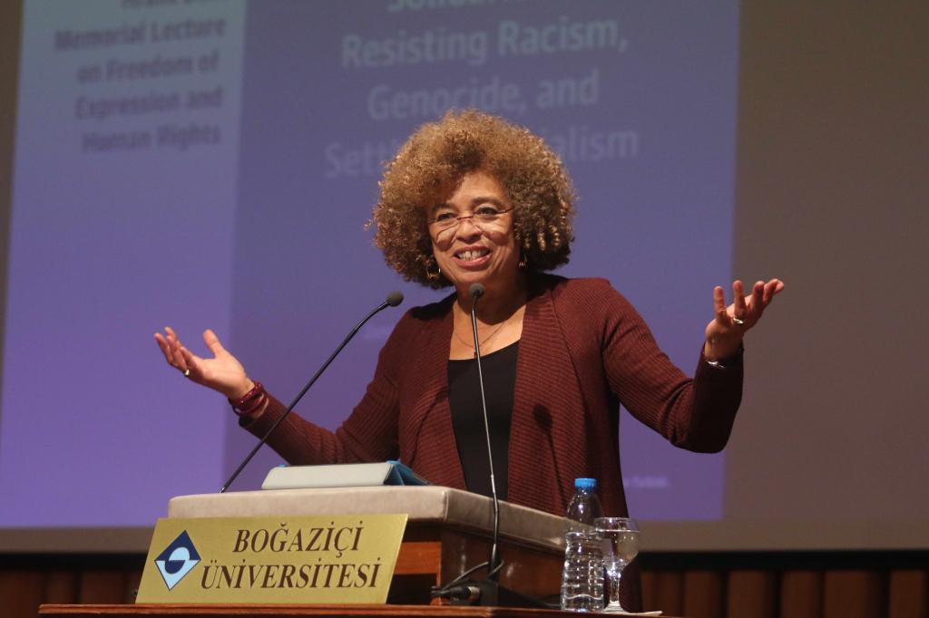 “Dink, sömürgecilik ve soykırım ve ırkçılığa karşı yürütülen mücadelenin hâlâ güçlü bir sembolü''