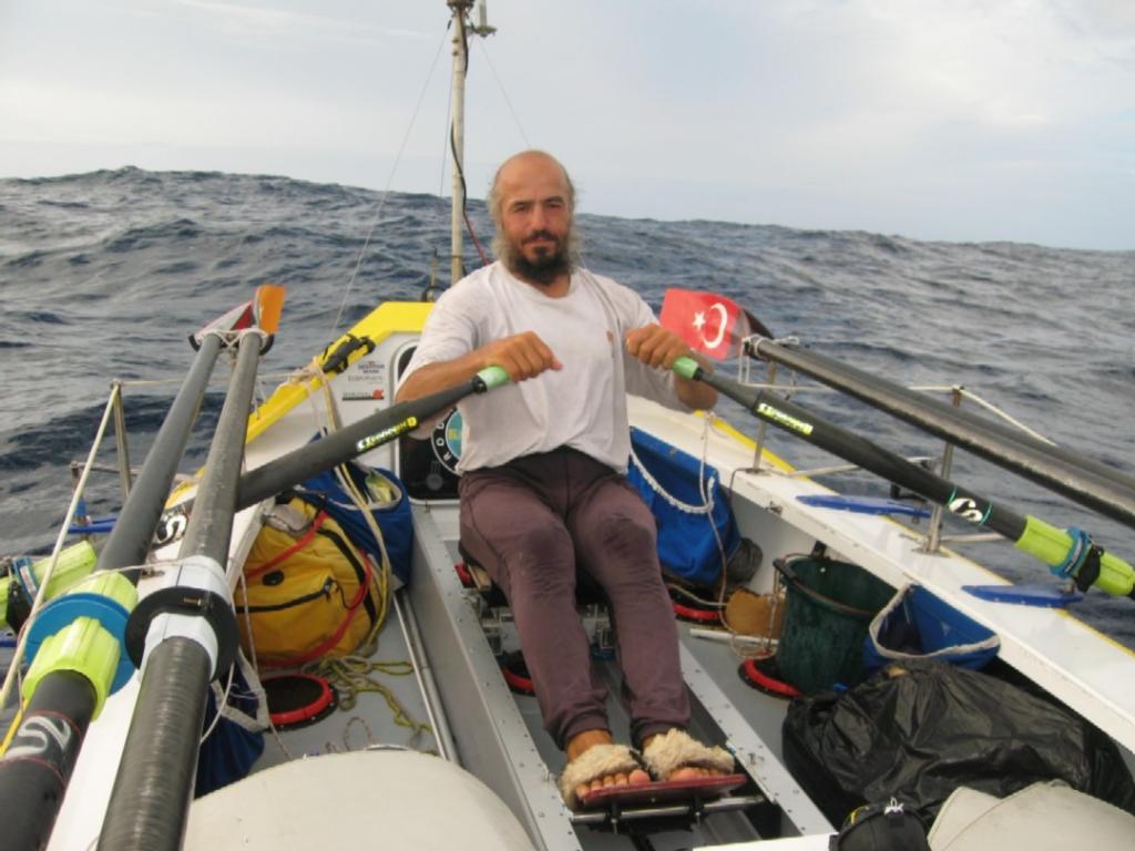 Dünyanın en ünlü okyanus kürekçisi bu kez barış için denizlerde…