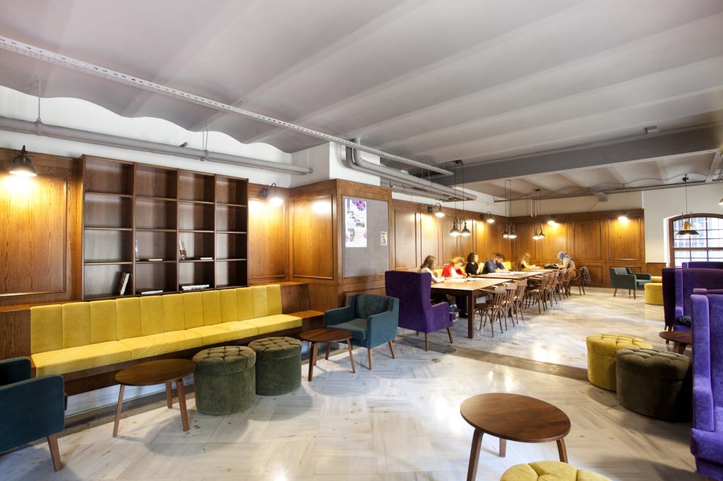 Öğrenciler için kampüste yeni bir mekân: SLounge