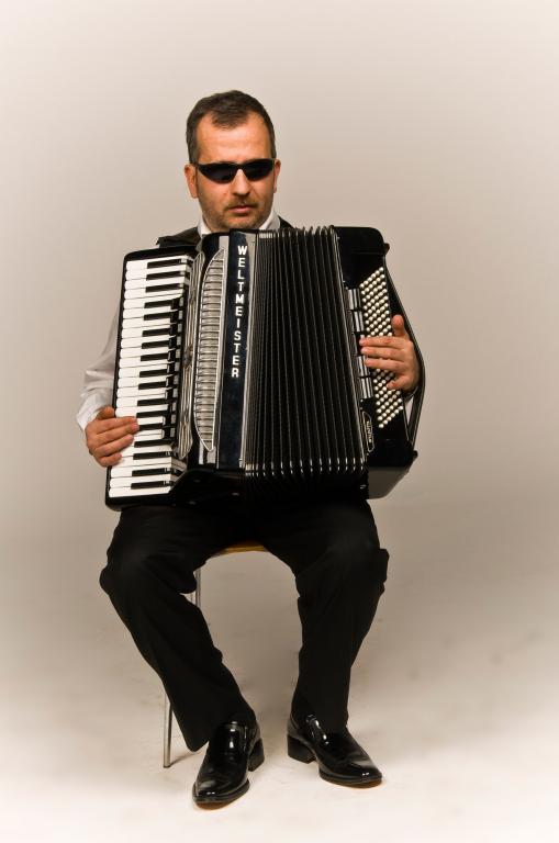 Ketencoğlu ezgileriyle yürekleri aydınlatacak