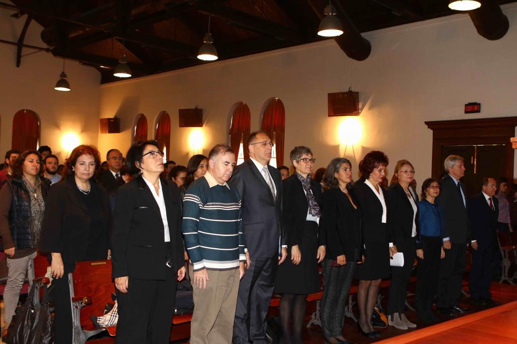 Mustafa Kemal Atatürk, 10 Kasım'da anayasacılık ve kadın hareketi üzerine yaptığı katkılarla anıldı