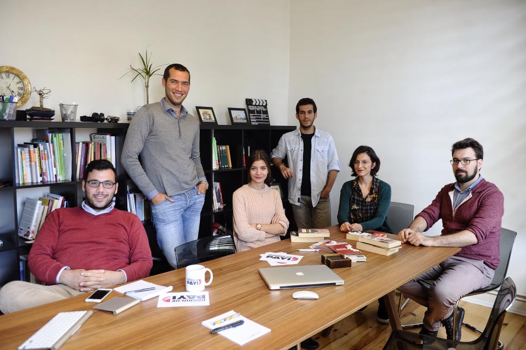 Türkiye siyaseti üzerine 'elinde belgelerle konuşan' oluşum: Doğruluk Payı