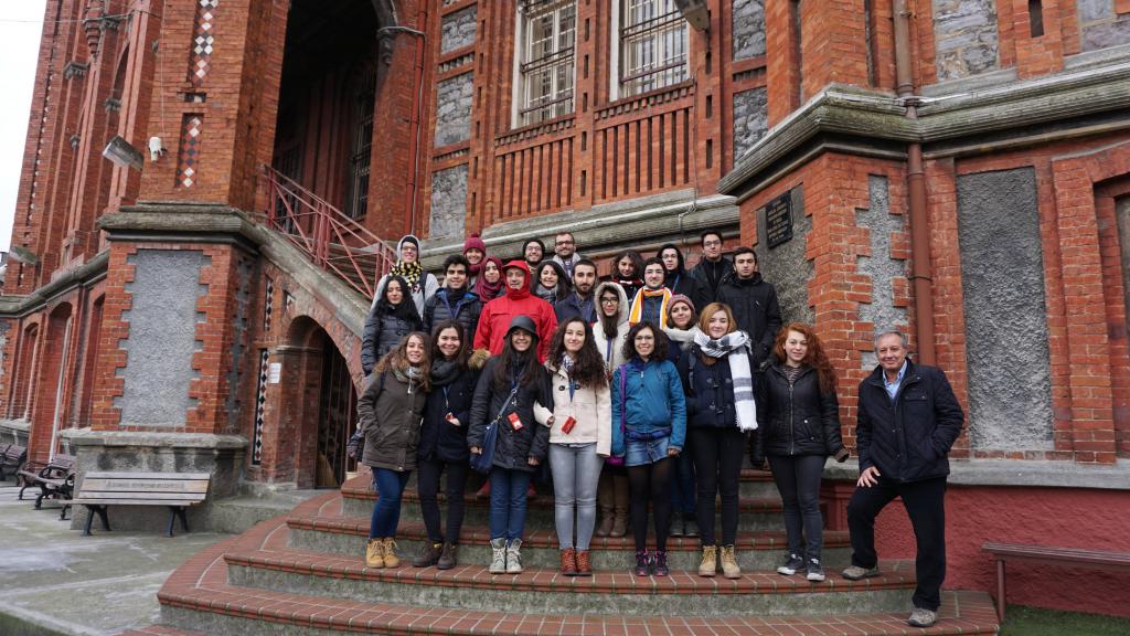 Hazırlık öğrencileri köşe bucak Haliç'i gezdi