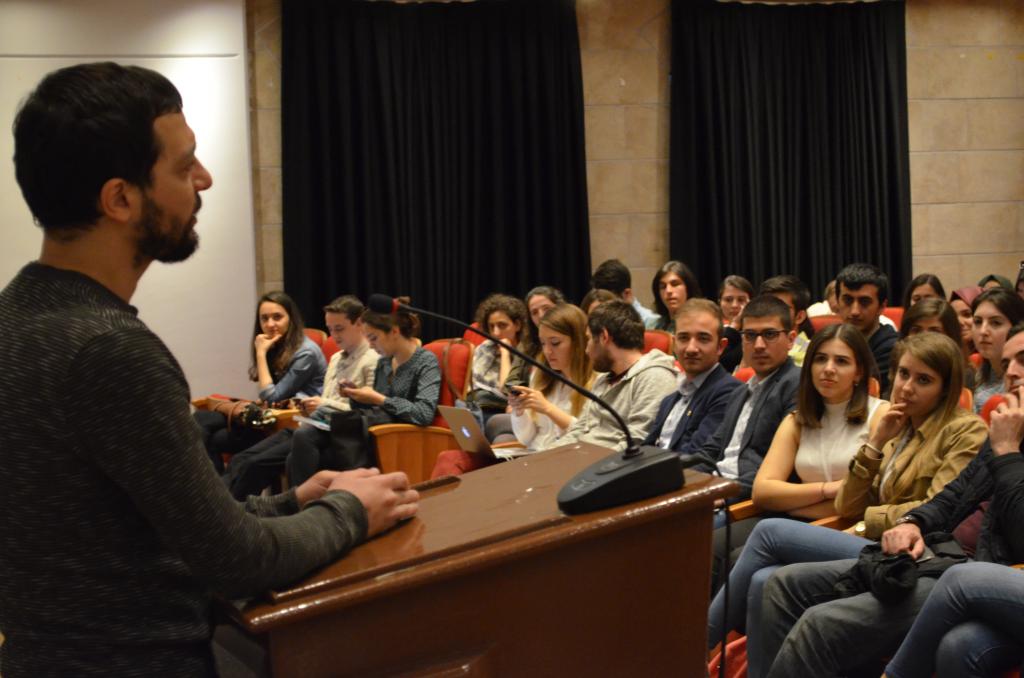 “Enstrüman çalmak insana bir dil kazandırıyor”