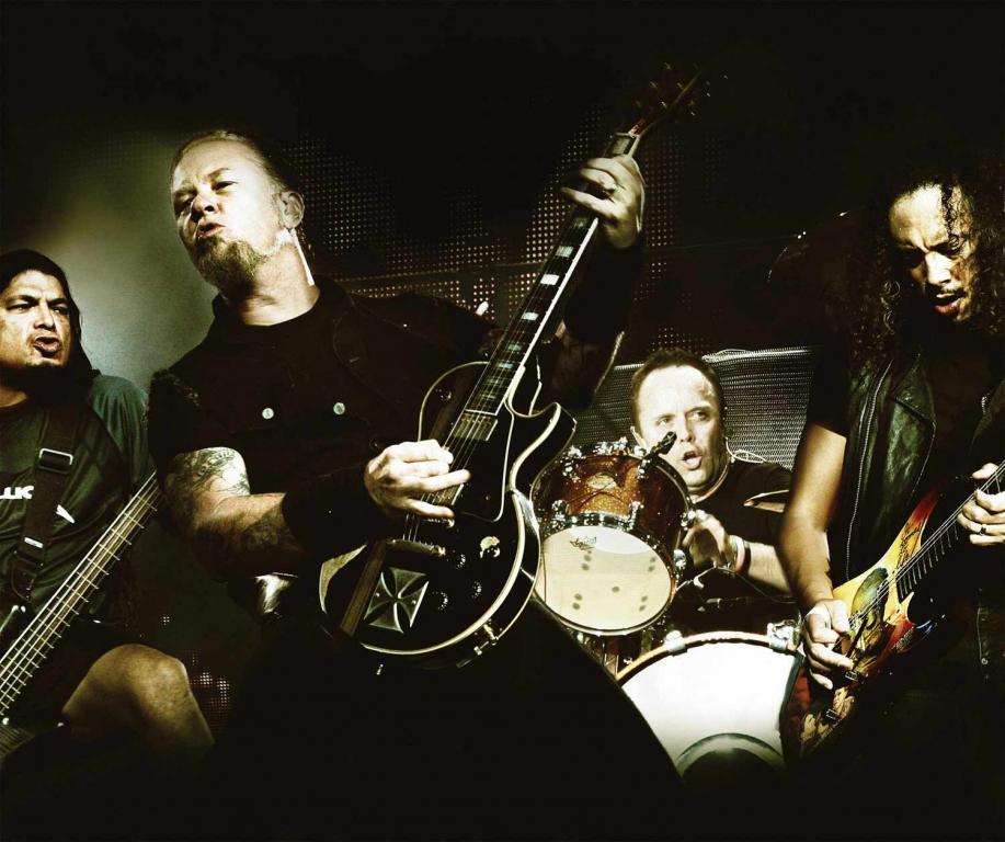 Ünlü fotoğrafçı Mehmet Turgut ‘'Rock'' yıldızlarıyla Boğaziçi'nde