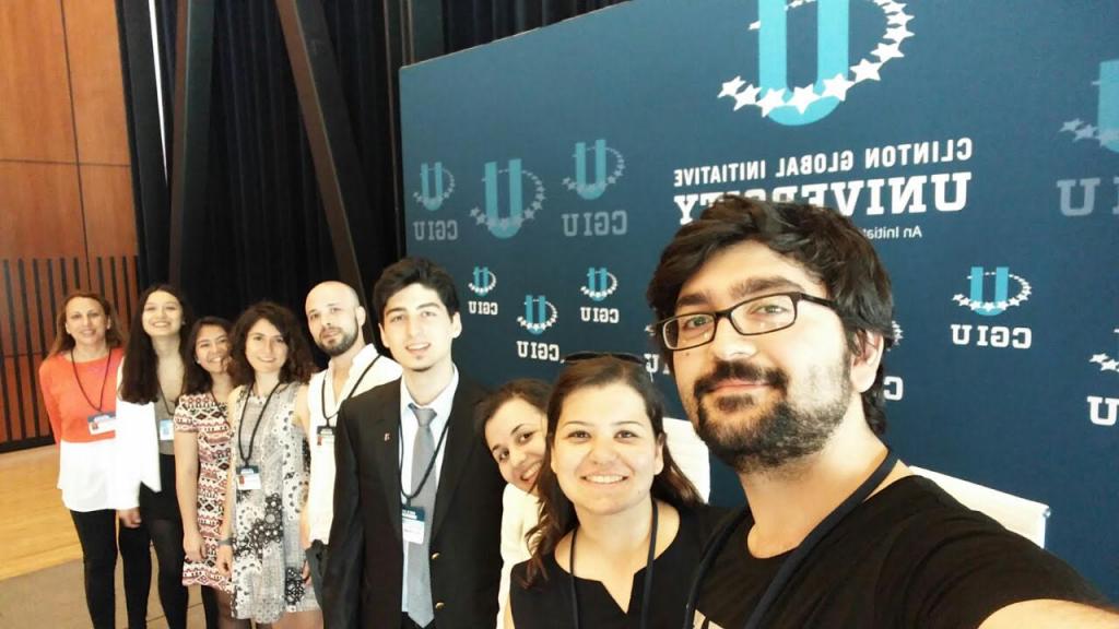 Boğaziçili 10 öğrenci sosyal sorumluluk projeleriyle CGIU Zirvesi'nde fark yarattı