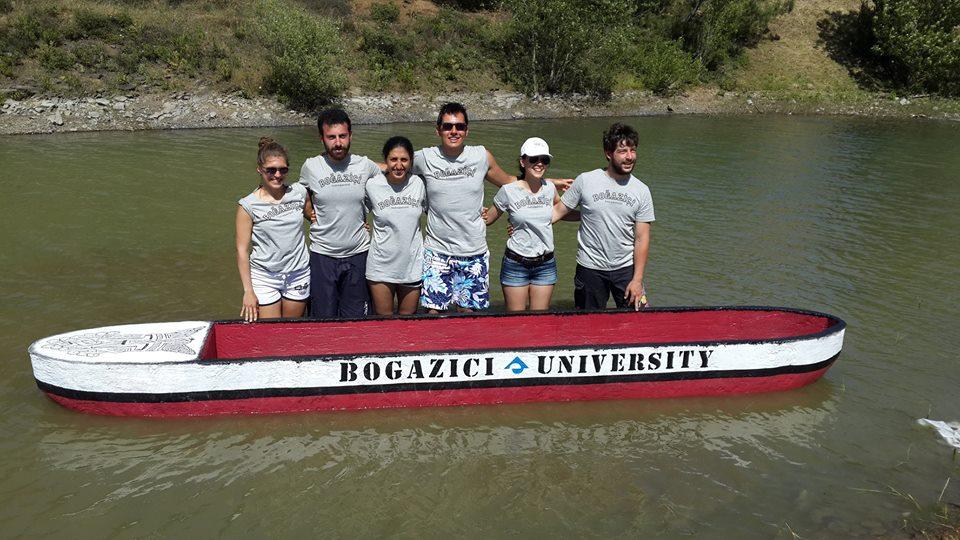 Boğaziçili Vikingler betonu yüzdürdü