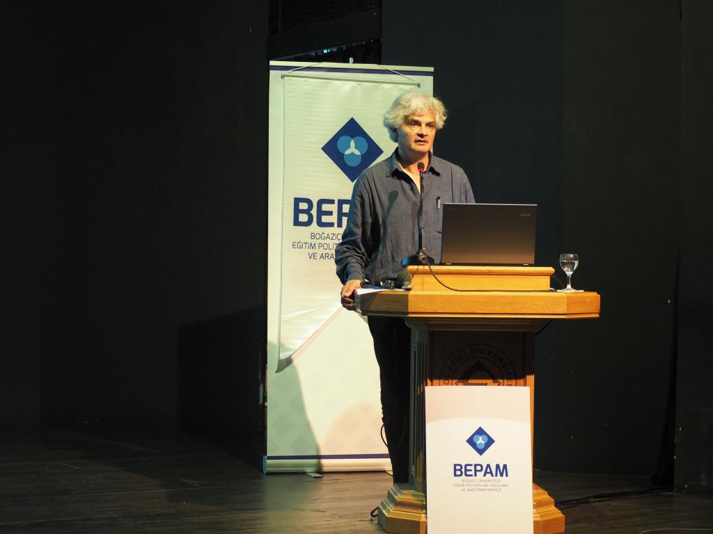 “GDO'nun antibiyotik direncine yol açtığı kanıtlandı ancak araştırmalar engelleniyor"