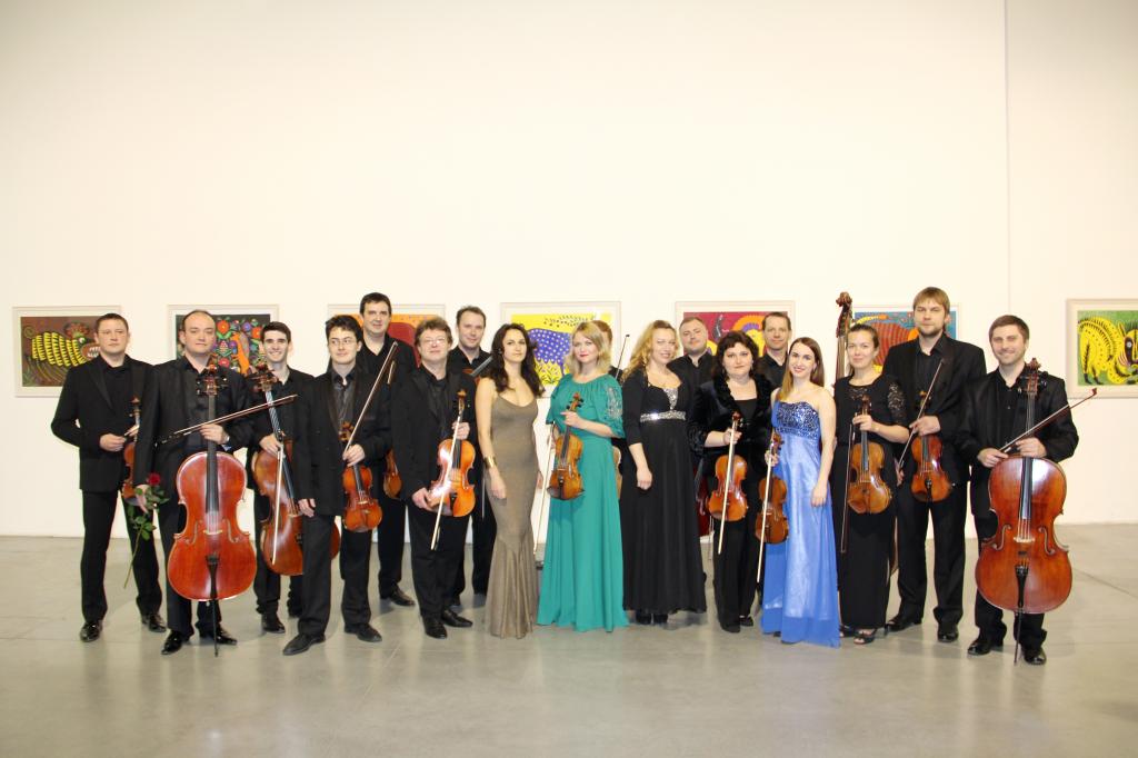 Albert Long Hall'de 20. Yılın Görkemli Konserleri