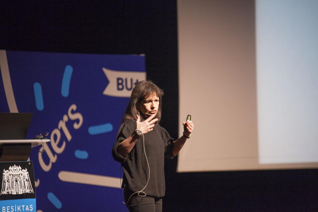 ‘'Gerçekliğe dair eski modelleri rafa kaldırma zamanı geldi; yepyeni kavramlara ihtiyacımız var ''