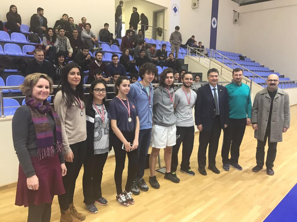 Masa Tenisi Turnuvası'nda madalyalar verildi