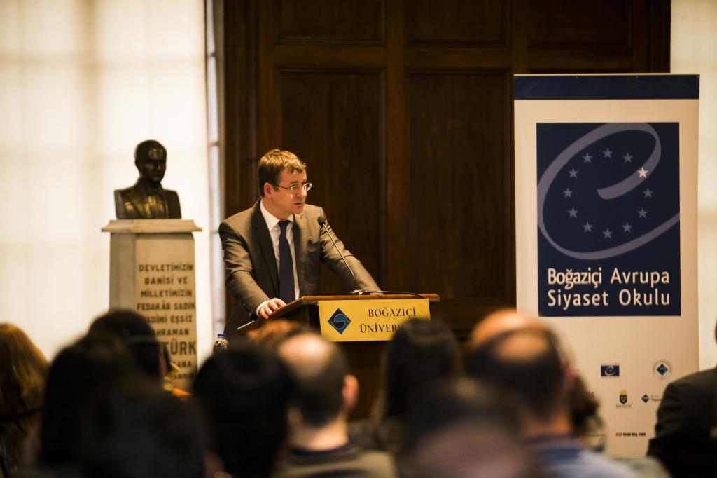 David Gill Boğaziçi Avrupa Siyaset Okulu'nda konuştu