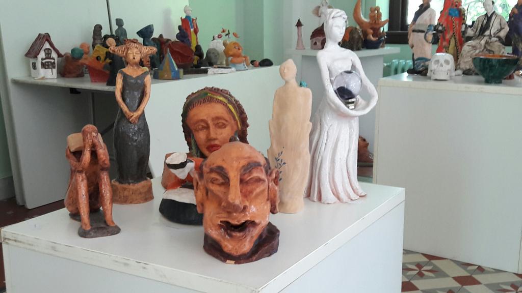 Güzel Sanatlar Bölümü öğrencilerinin çalışmaları sergiye dönüştü