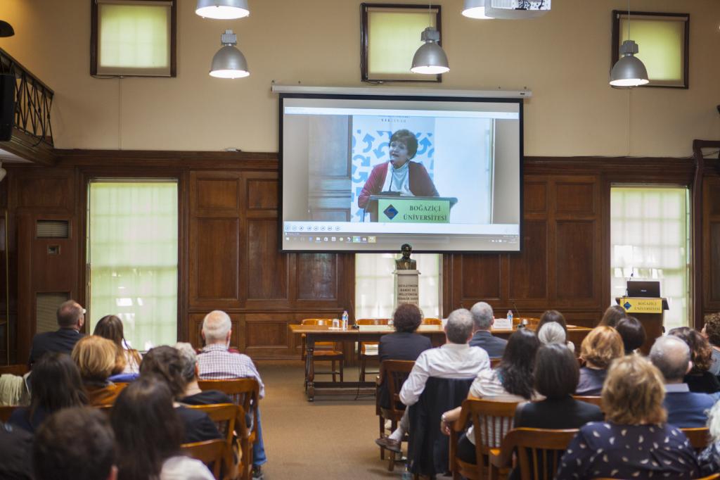 ‘'Hocaların Hocası'' Prof. Dr. Çiğdem Kağıtçıbaşı, öncü akademik çalışmalarıyla Boğaziçi'nde anıldı