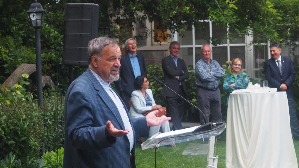 ‘'Ben ancak evde oturursam hastalanırım''