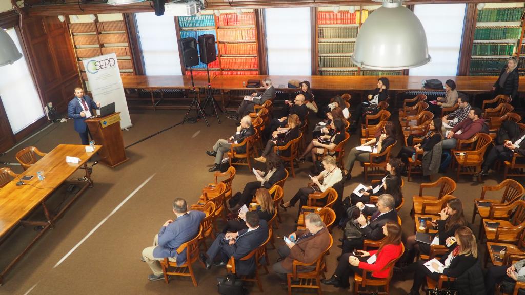 ‘'Sağlık politikalarında uzun vadeli, vizyoner ve disiplinlerarası yaklaşıma geçilmeli''