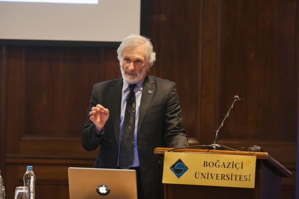 İnsanoğlunu Mars kurtarmayacak; çözüm yeşil ekonomi ve çevreci girişimlerde