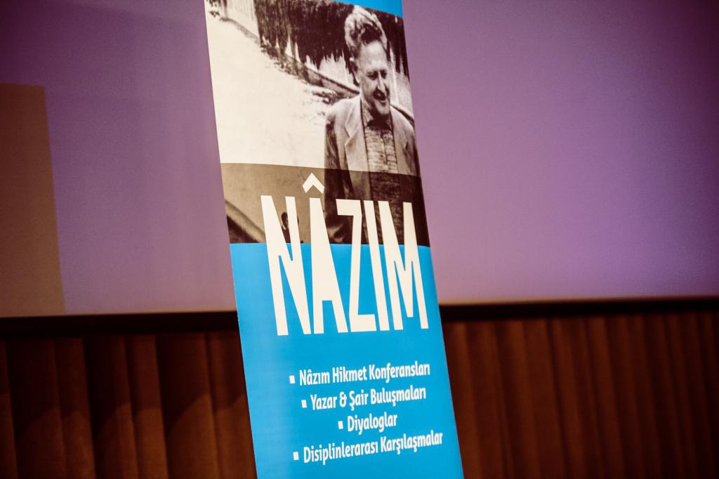 Nâzım Hikmet'in 116'ncı yaş gününde ‘Nâzım Hikmet Döneminde Sanat' tartışıldı