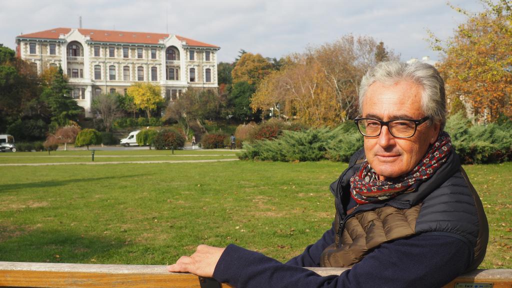 40 sene sonra yeniden öğrenci oldu