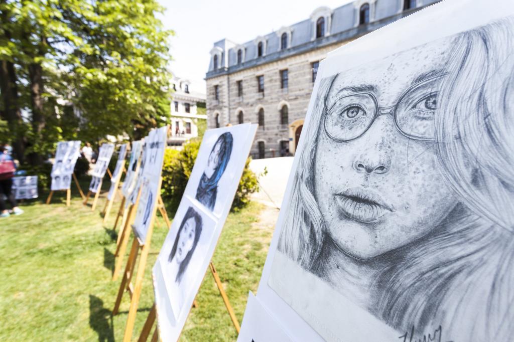 Güney Meydan'da baharla gelen resim sergisi