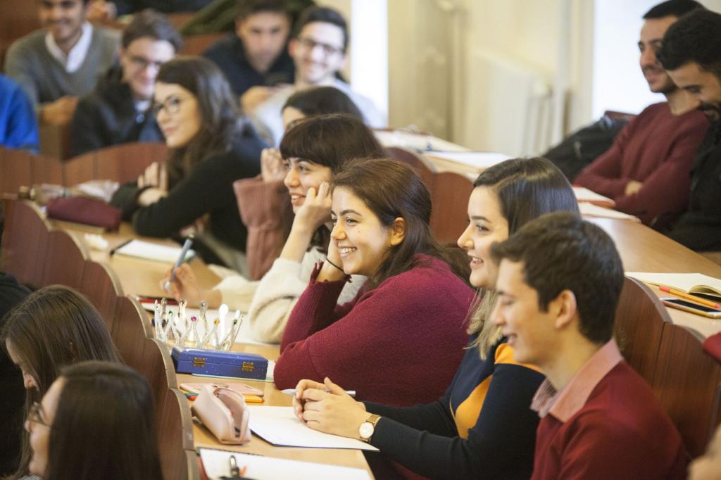 Türkiye'de öğrenci sayısına oranla en fazla burs Boğaziçi Üniversitesi'nde!