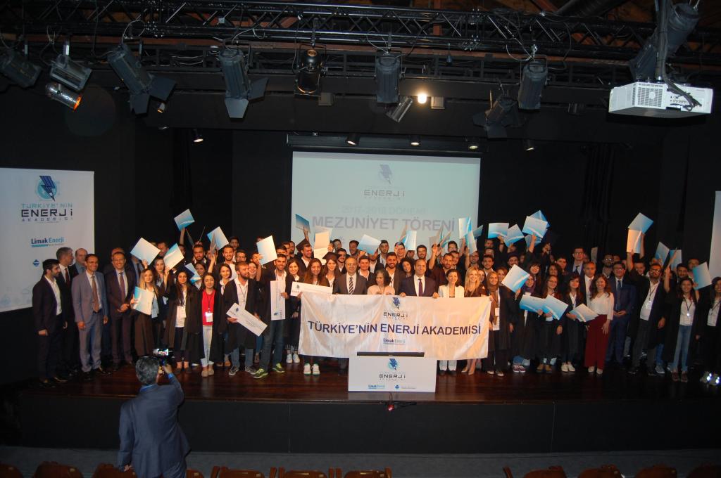 Türkiye'nin Enerji Akademisi ikinci mezunlarını verdi
