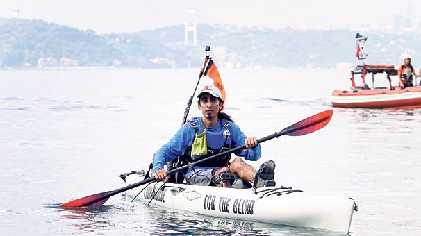 Asya'dan Avrupa'ya geçen ilk görme engelli kaptan sınır tanımıyor