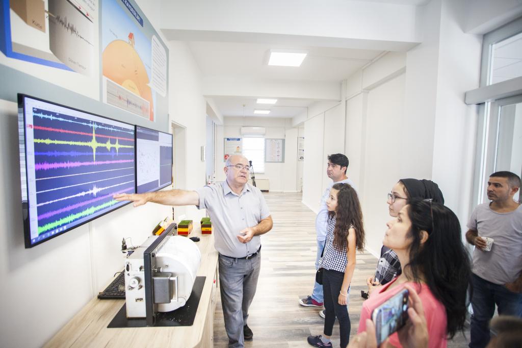 ‘'Tek seçeneğimiz afete hazır bir toplum olmak''