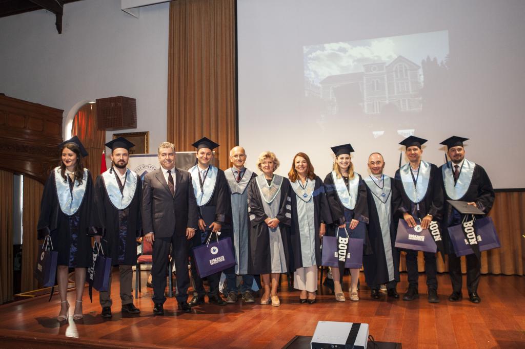 ‘'Türkiye'nin finansal bilgiye ve gelecek vizyonuna sahip yöneticilere ihtiyacı var''