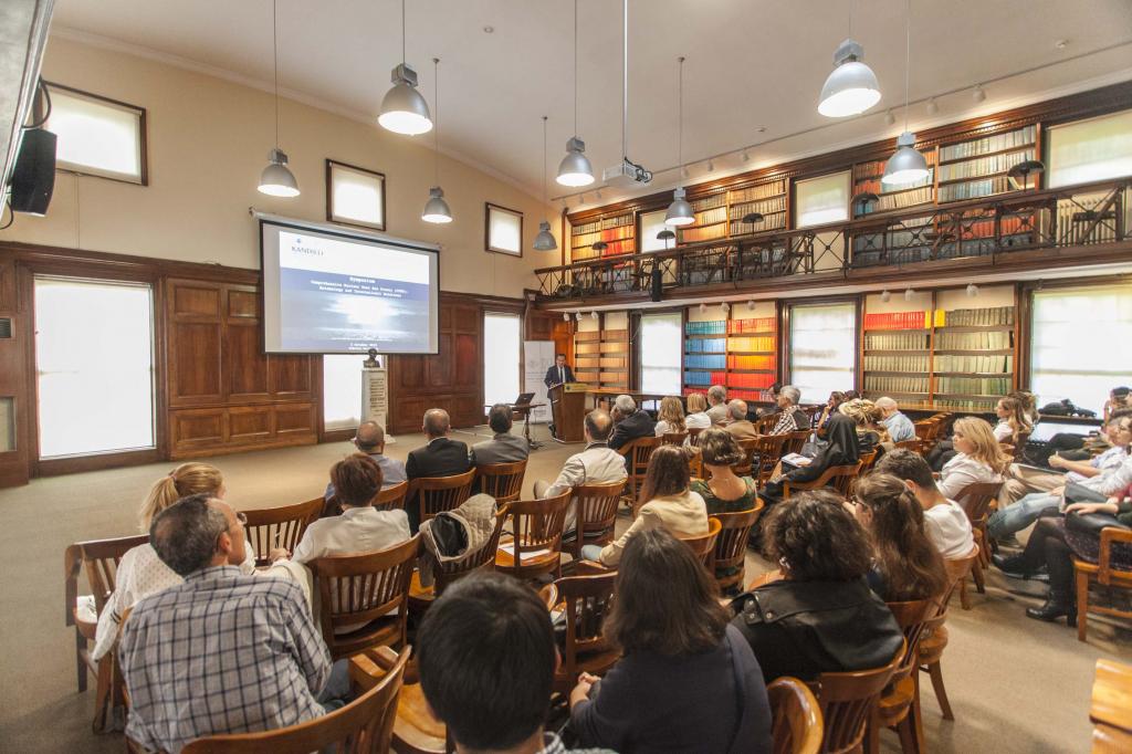 Boğaziçi Üniversitesi'nde nükleer denemelerin dünü ve bugünü konuşuldu