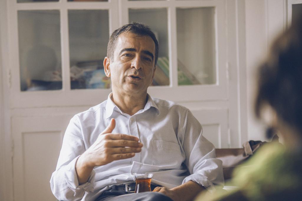 ‘'Bir kuşağın kendi karizmasını kurabilmesi için önceki kuşaklara meydan okuması gerek''