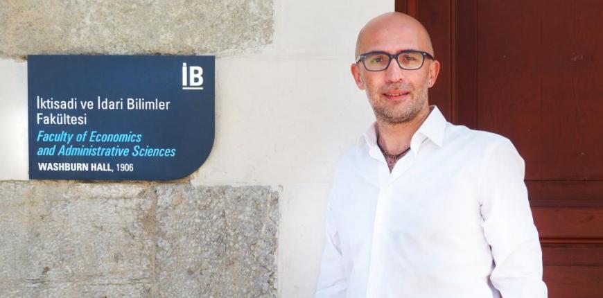 Doç. Dr. Murat Akan'ın 12 ödüle aday gösterilen kitabı Türkçe yayımlandı