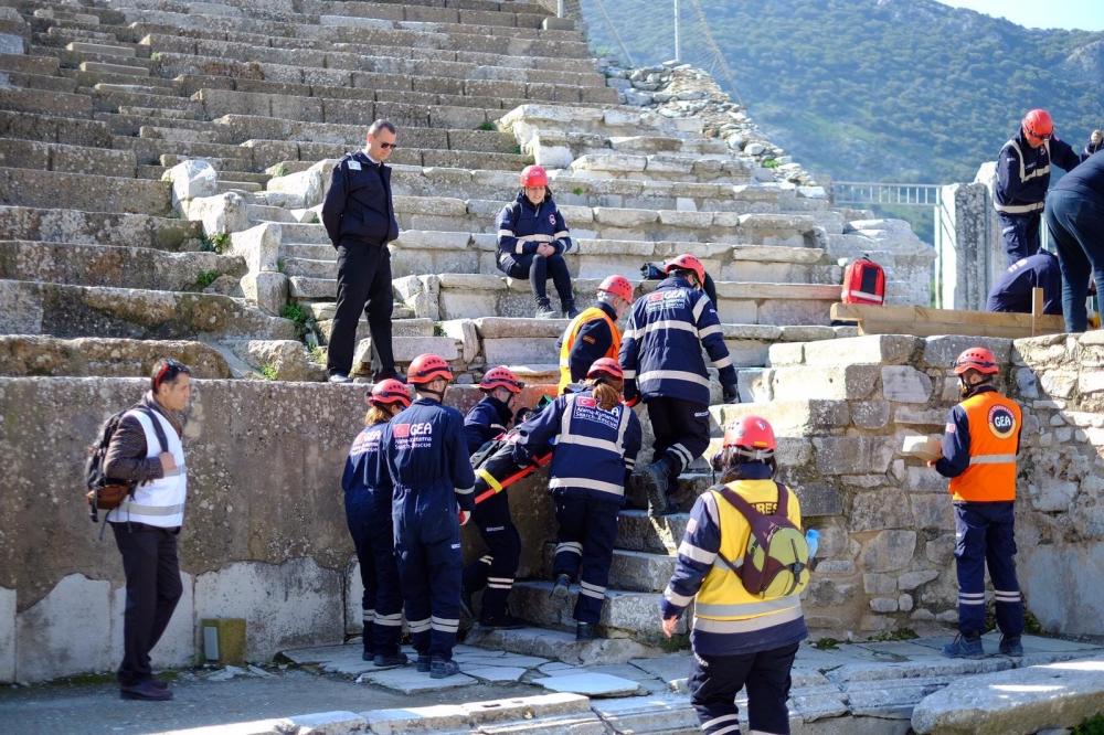 Efes Antik Kenti'nde deprem tatbikatı
