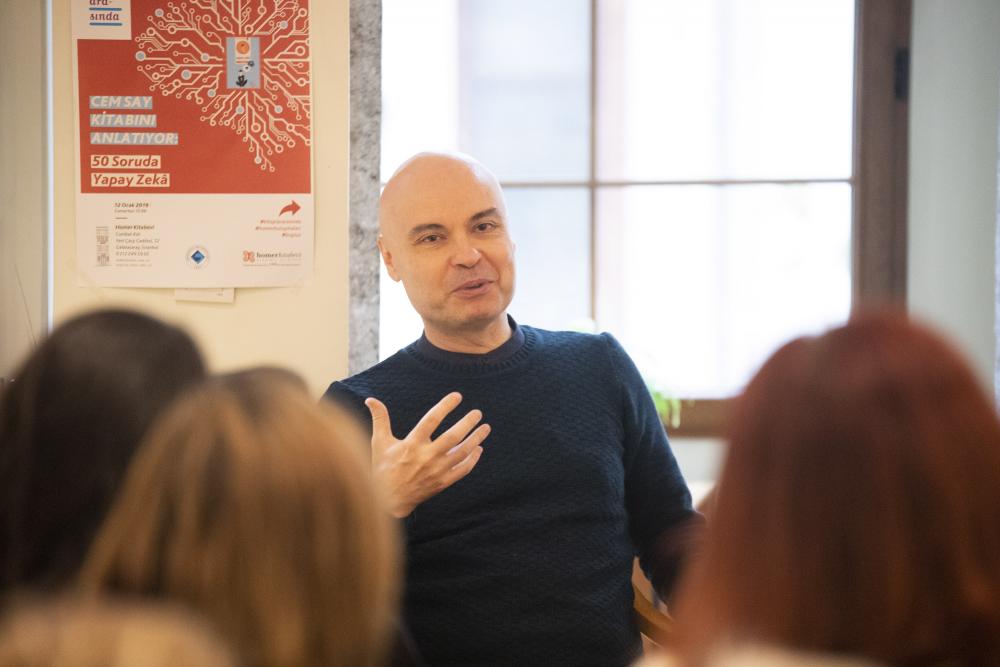 “İnsan aslında etten, kemikten yapılmış bir bilgisayar”