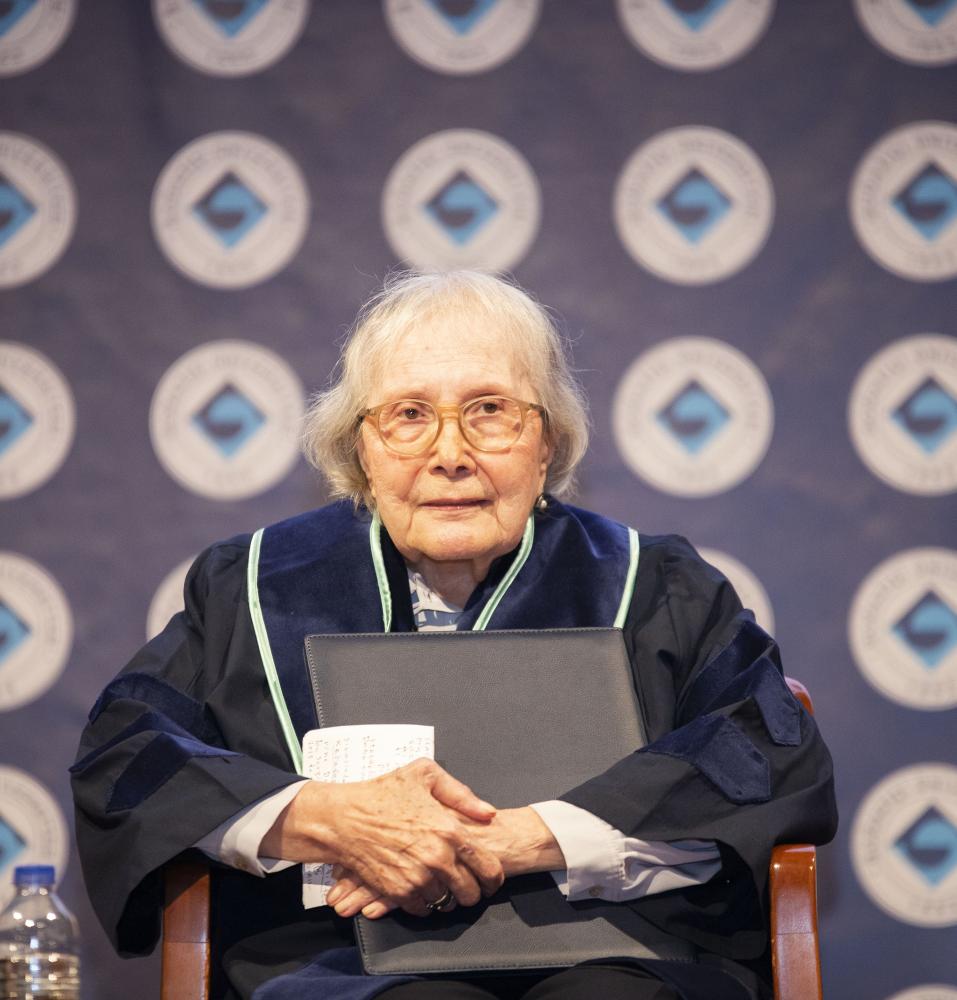 Edebiyatımızın anıt ismi Adalet Ağaoğlu'nu kaybettik 